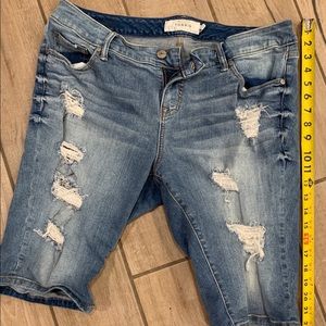 Distressed Bermuda shorts torrid